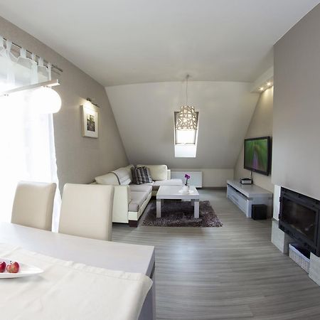 Modern Apartment Oswiecim Ruang foto