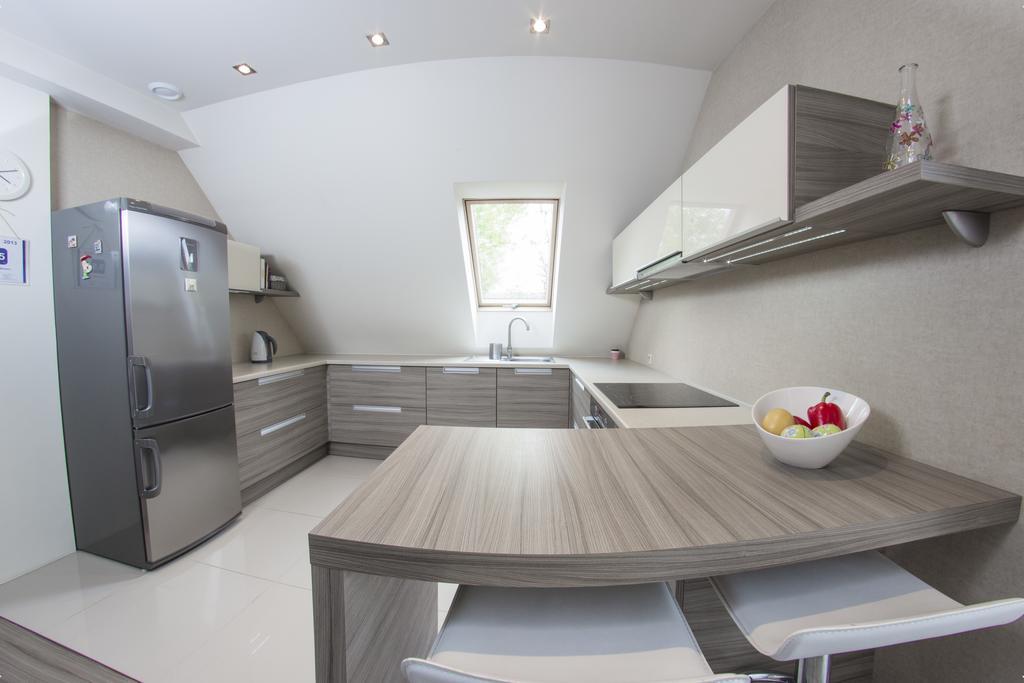 Modern Apartment Oswiecim Ruang foto