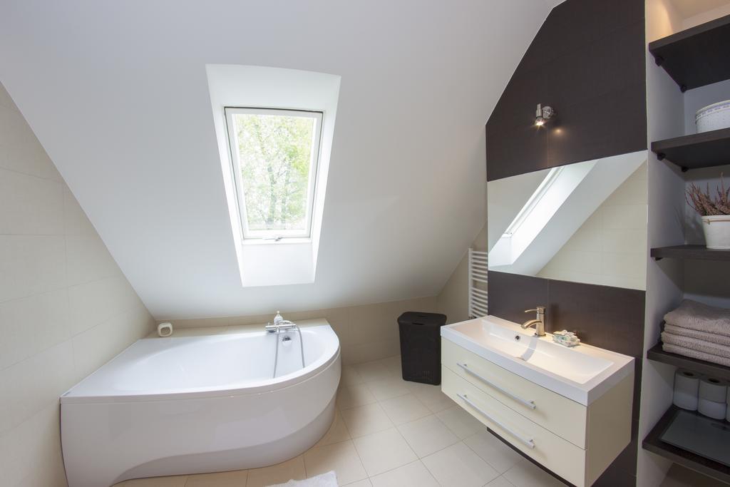 Modern Apartment Oswiecim Ruang foto